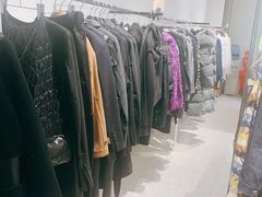 -MaxMara(燕莎奥特莱斯店)