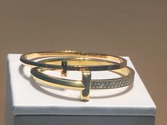 -Tiffany & Co.蒂芙尼
(广州太古汇店)