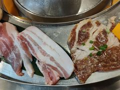 -哈哈碳都·牛肋条无限自助烤肉(台江万达店)