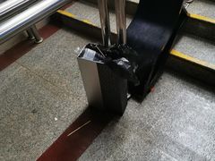 通往泳池的出入口，要求光脚-天山海世界·米立方