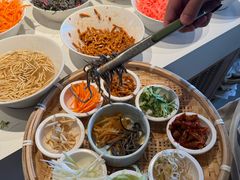 -包整·丝娃娃(一览甲秀楼风景店)