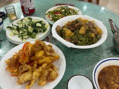 -鹤乡东北菜(崮山路店)