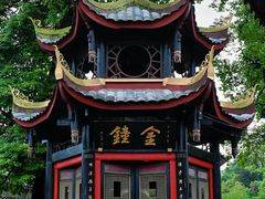 -峨眉山报国寺