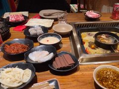 -吴氏老牌坊云南鱼豆花火锅店(通江街店)