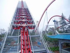 -七彩云南欢乐世界