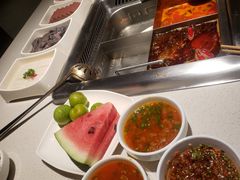 -海底捞火锅鲜切牛肉主题店(长寿路店)