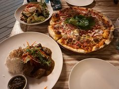 -Hai Bar And Grill