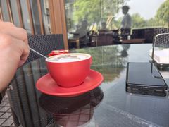 -梁鸿湿地丽笙度假酒店大堂吧