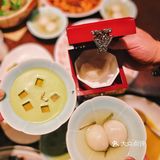 受“繁花”的影响，鸿寿坊的上海本帮菜米道赞👍🏻