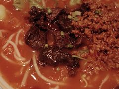 -粉八·云南米线·建水烧烤(常熟路店)