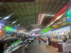 -曼阁市场水果批发市场