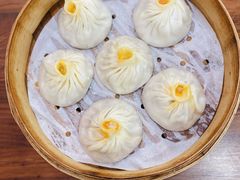 蛋黄小笼-朱新年·苏式汤团·面点(北寺塔店)