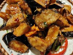 风味茄子-华盛园卷子王农家菜水库鱼