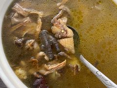 -鸡足缘·海稍鱼•野生菌火锅