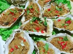 蒜蓉粉丝海蛎子-二胖啤酒屋