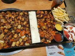 -肥肥虾庄·金牌油焖大虾(杨园滨江时代walk店)
