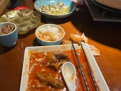 -魏铭鱼头捞饭(晋阳路店)