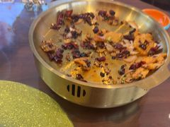 -川流不息·地道川菜·小龙虾(松东路店)