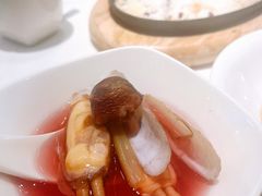 红蘑菇鲜蛏汤-莆田餐厅PUTIEN(三里屯店)