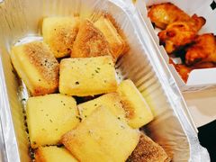 香蒜松软方方包-达美乐比萨(南京路店)