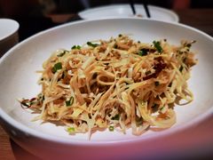 香葱拌笋衣-小大董·烤鸭(凤凰汇店)