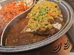 -阿瓦山寨·湘菜现炒·剁椒鱼头王(咸阳总店)