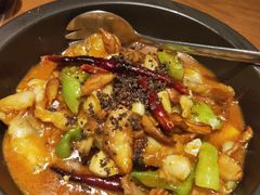 -云海肴·汽锅鸡·云南菜(天山百盛优客店)