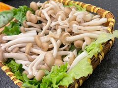 蟹味菇-湊湊火锅·茶憩(打浦桥日月光店)