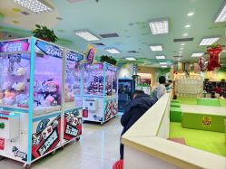 -莫莉幻想儿童乐园(北京金隅嘉品店)