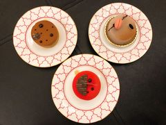 -Salon de The de Joel Robuchon(外滩18号店)