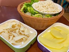 -香满锅老北京羊蝎子火锅·家常菜(新街口店)