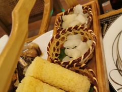 -雍和会海鲜姿造自助(湖东路店)