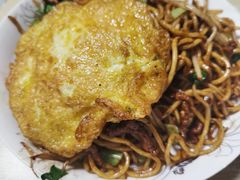 肉丝炒面加蛋-小许三鲜砂锅馄饨店(家多乐烟酒店)