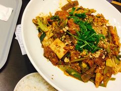 -拿渡·水煮鱼麻辣香锅(王府井奥莱·香江小镇店)