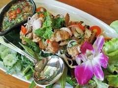 -Chom Cafe and Restaurant