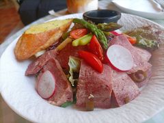 泰式牛舌沙拉-翠贝卡&Mama Kelly Brunch Coffee(河西店)