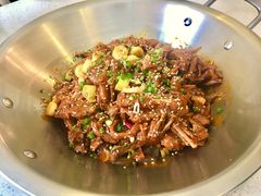 -张大师鸭爪爪特色干锅(南湖店)