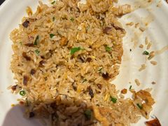 -肥肥虾庄·金牌油焖大虾(汉街SKP店)