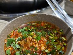 -肖肖酸萝卜鱼火锅(总店)