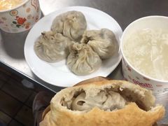 -严氏重油烧麦(民权路店)