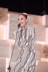 -变画·发型STUDIO