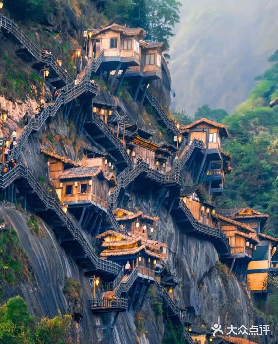 篁岭石门峡图片