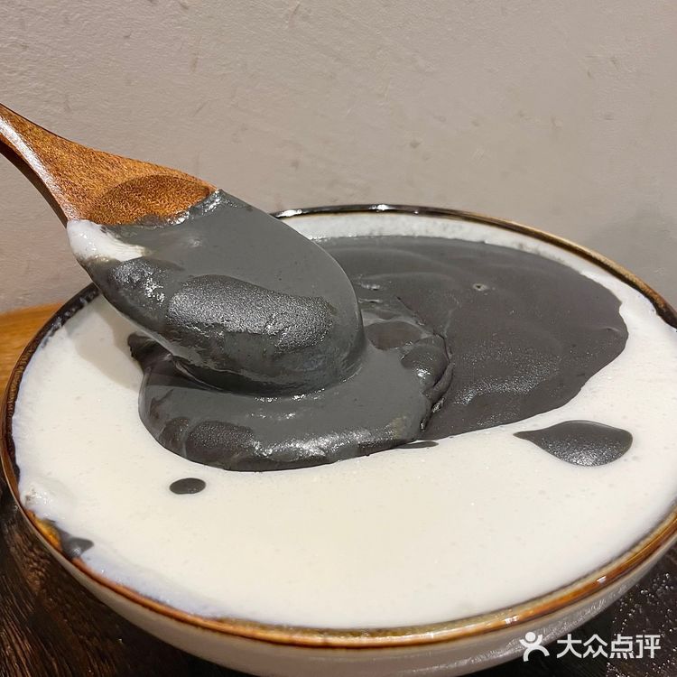 正儿八经现磨芝麻糊🥣快带你的笨蛋闺蜜来
