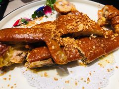 招牌金沙脆皮鸡-尚一汤·粤菜海鲜(环球港店)