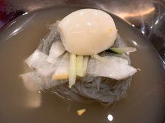 -江南猪肉商会无限续吃(弘大店)