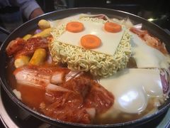 -炙韩料理·部队锅专门店