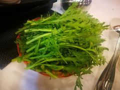 -鲜入围煮花胶鸡海鲜火锅