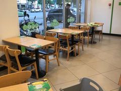 用餐区-老乡鸡(肥东店忠路润和尚品店)