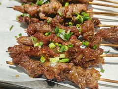 -罗霸蛮老岳阳大排档·鲜货烧烤·土吊子煨砂锅烧菜