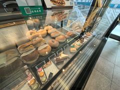 -星巴克(青岛火车北站候车大厅店)